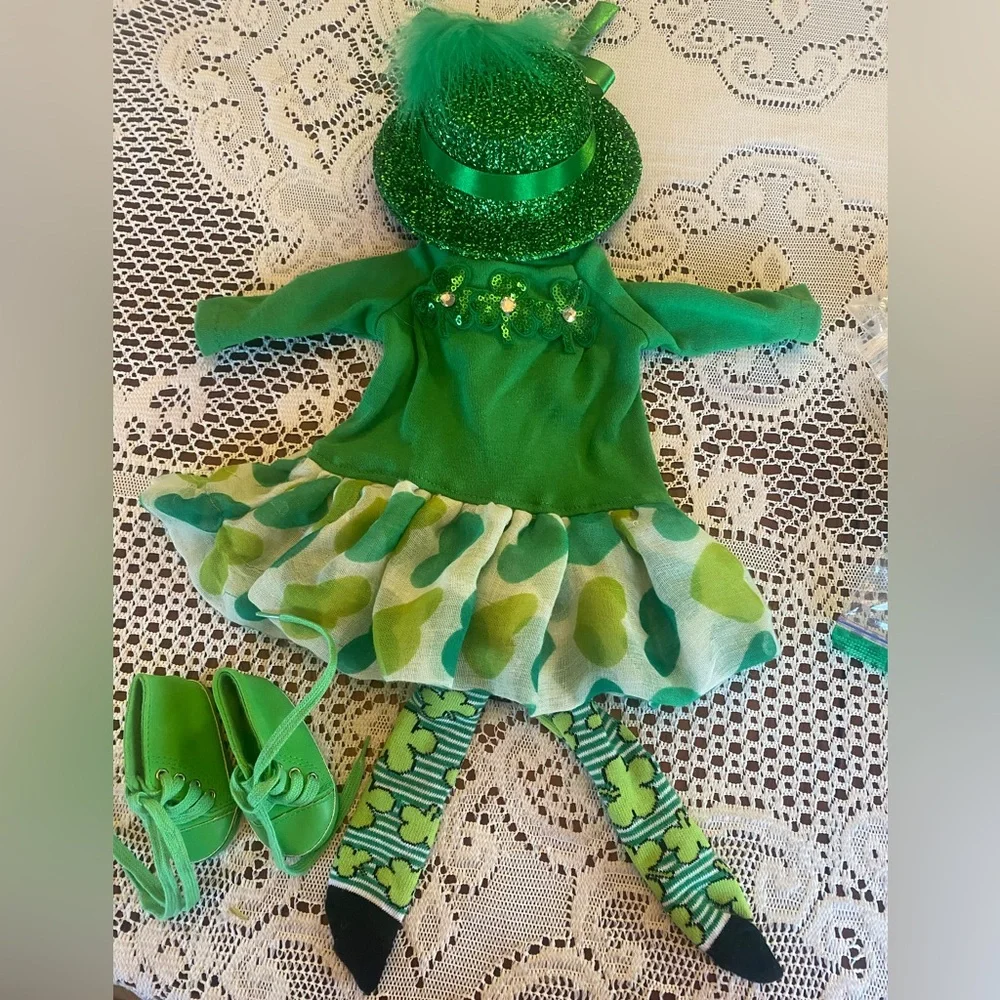 Four Piece St. Paddy’s Oufit - Picture 1 of 6
